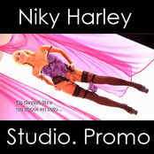 Niky Harley en studio. La vidéo promo.